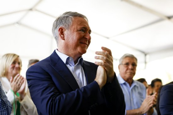 旗开网 特朗普政策引发对冲基金大佬不安 目光转向中东资金池